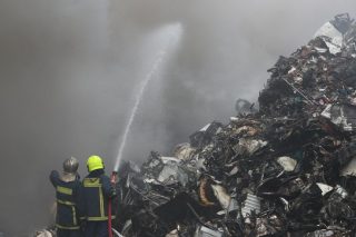 Ανακύκλωση στις φλόγες